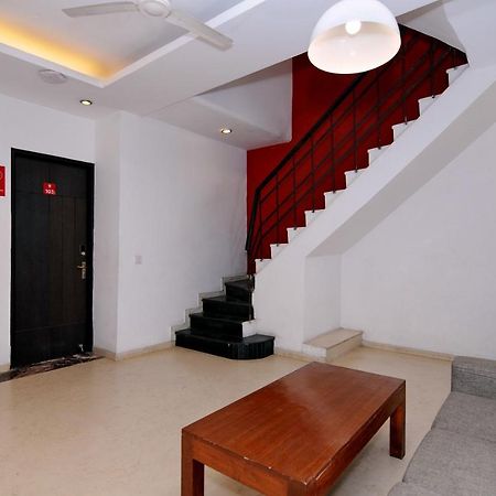 Oyo Flagship 591 Safdarjung Enclave Aparthotel Νέο Δελχί Εξωτερικό φωτογραφία