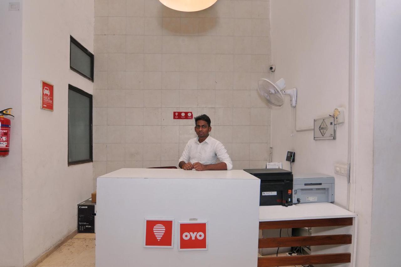 Oyo Flagship 591 Safdarjung Enclave Aparthotel Νέο Δελχί Εξωτερικό φωτογραφία